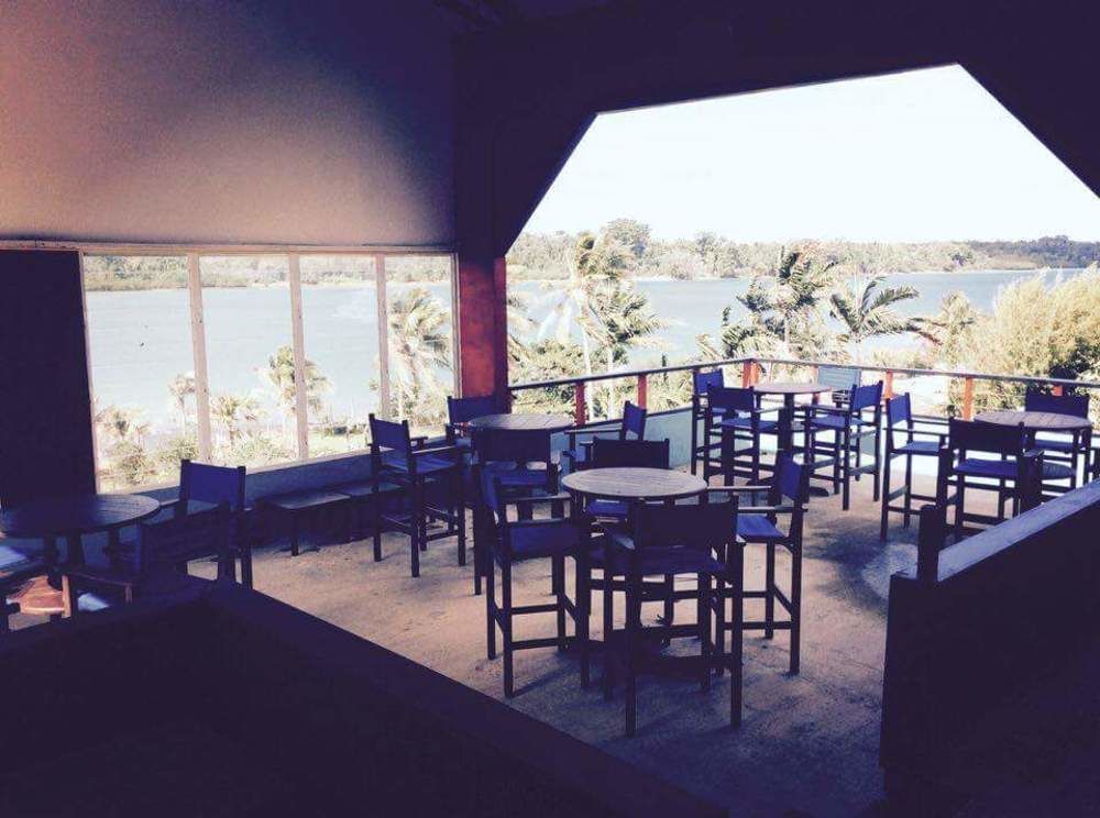 维拉港 Retreat Seaside旅舍 外观 照片